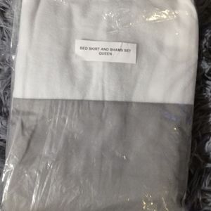 Gray bed skirt and shame set & Paris duvet